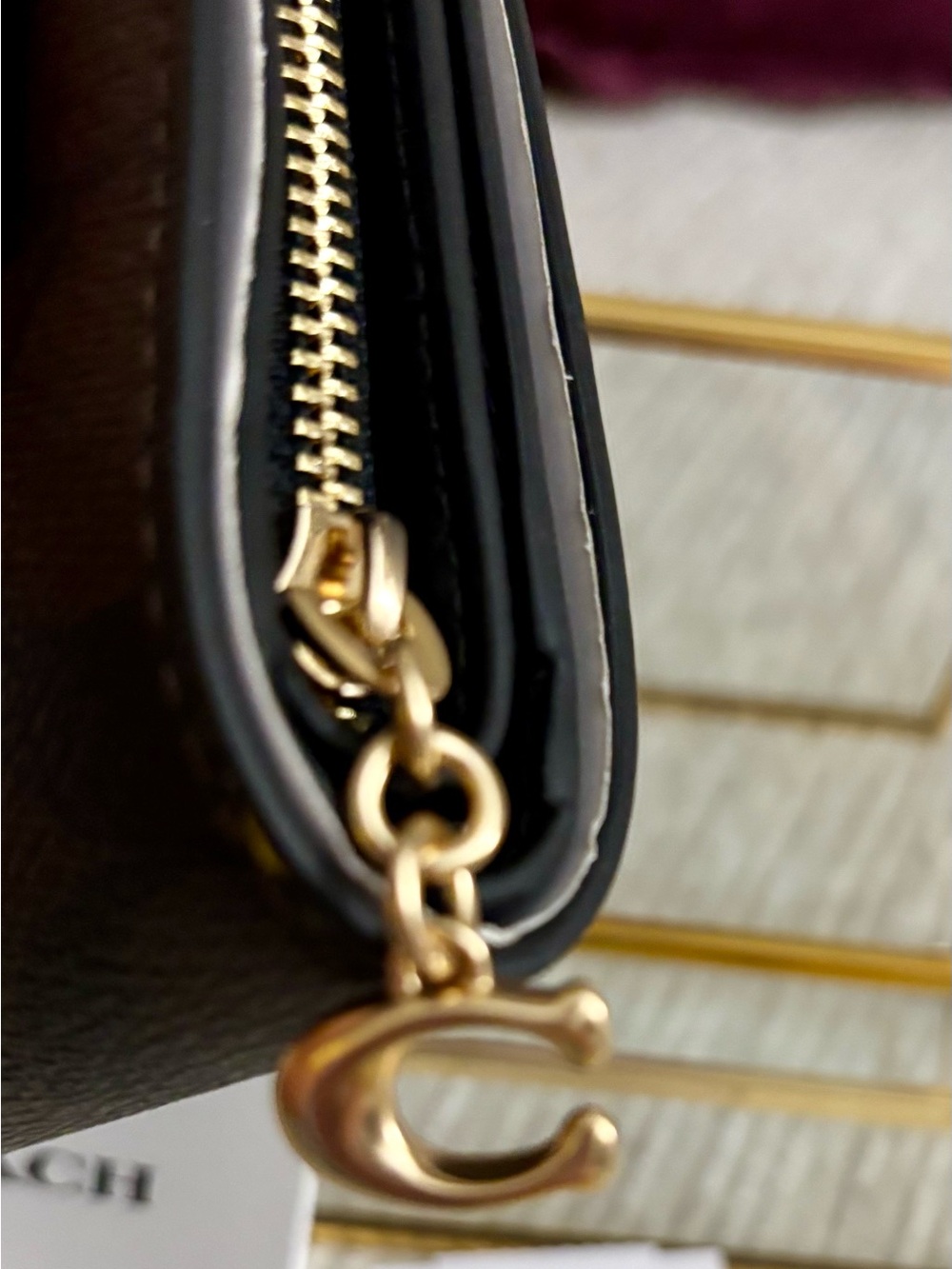 Coach X Peanuts Snap Wallet in Signature Canvas With Woodstock - Picture 4 of 8